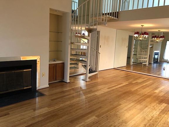 5th image of 20529 Shadyside Way #A