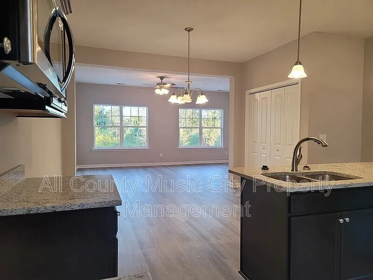 310 Negri Ct — Photo 7