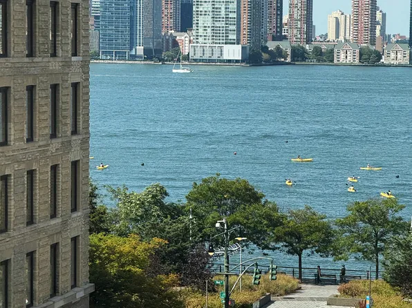 427 Washington Street image 17 of 17