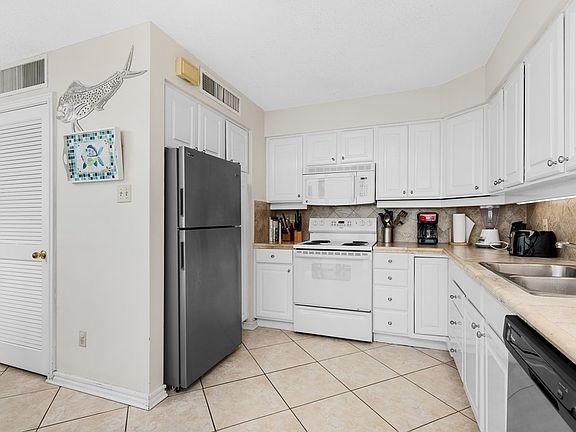 5th image of 334 Padre Blvd #1502
