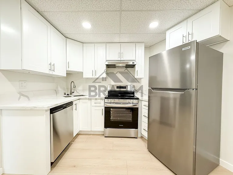11459 COLLINS ST. — Photo 6