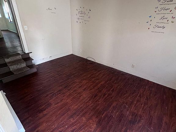 3rd image of 53 Hazel St