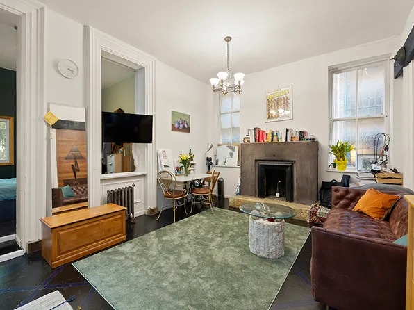 321 East 6th Street image 8 of 13