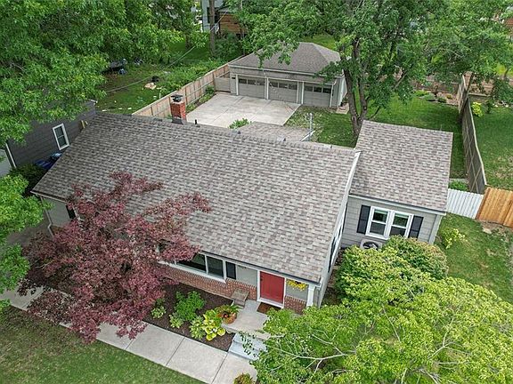 3rd image of 4619 W 59th St