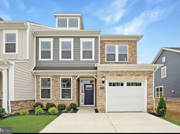 10697 Grand Teton Pl, White Plains, MD 20695