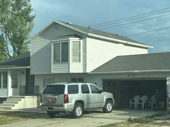 4787 W Hobbson Dr, Kearns, UT 84118