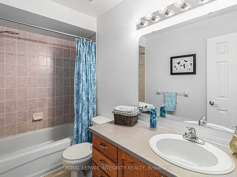 564 Renaissance Dr — Photo 23