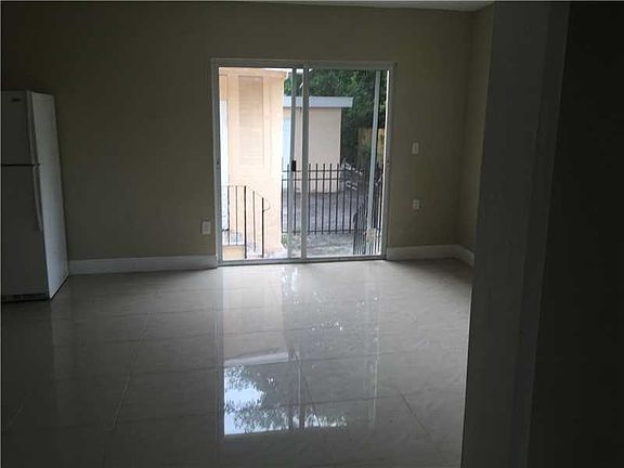 5th image of 1060 NW 116th St #1
