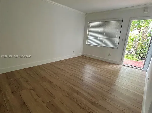 505 NE 82nd St APT 5, Miami, FL 33138