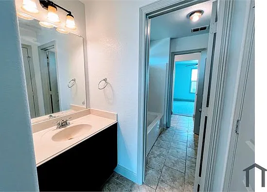 3002 Limestone Cir — Photo 7