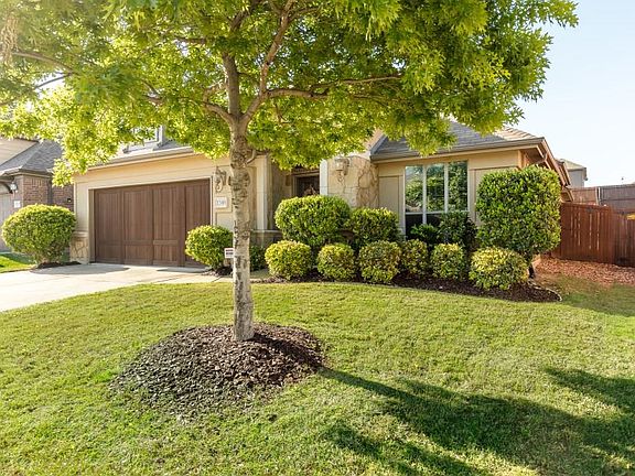2nd image of 12408 Outlook Ave