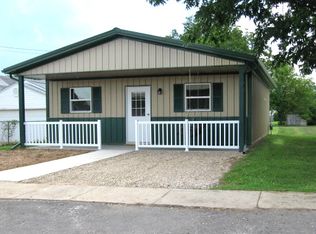 9 E Castor St, Dexter, MO 63841