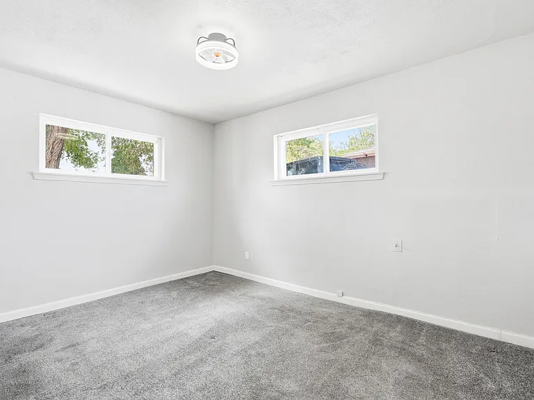 9370 Lilly Ct — Photo 6
