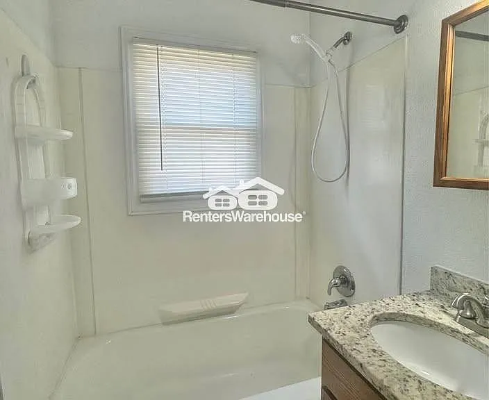 510 N 6th Ave E #2 — Photo 6