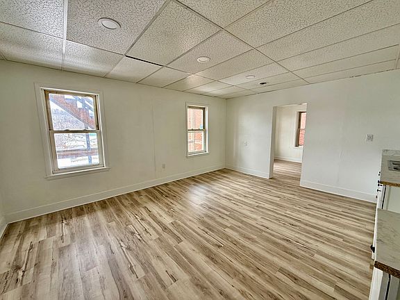 2nd image of 527 Broad Ave #3