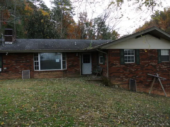 535 Rush Branch Rd, Pigeon Forge, TN 37863