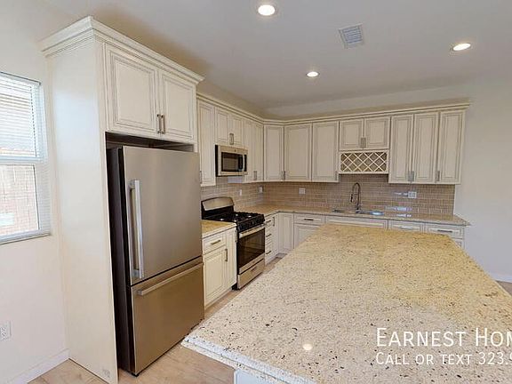 5th image of 7252 Glade Ave