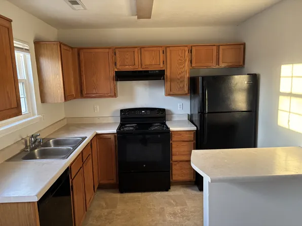 120 Hillridge Ct APT C, Bowling Green, KY 42101