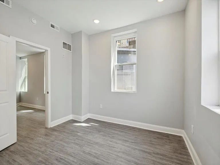 4118 Powelton Ave #2 — Photo 12