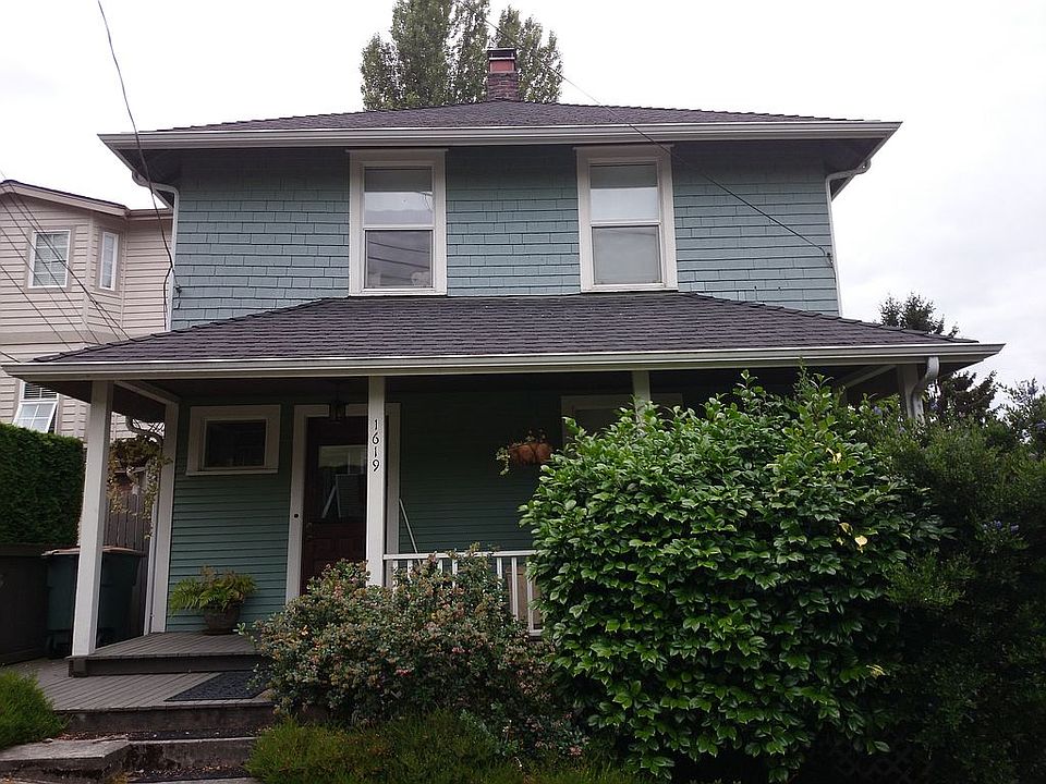 2nd image of 1619 32nd Ave