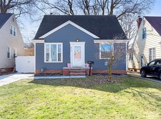 8611 Pinegrove Ave, Parma, OH