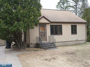 20 Merritt Dr, Virginia, MN 55792