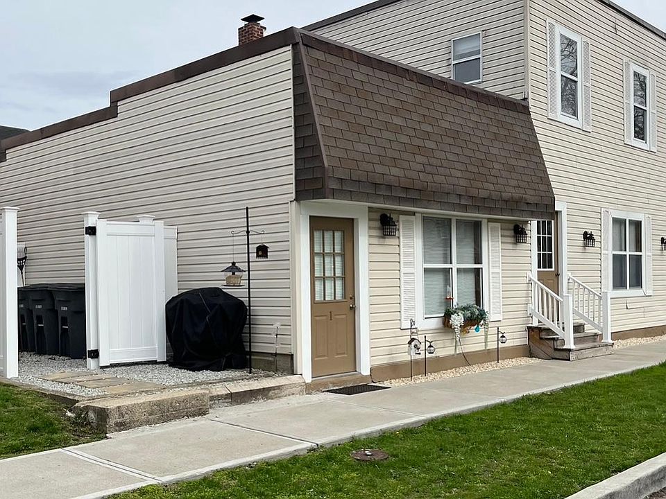 1st image of 1500 N Grand Ave #4