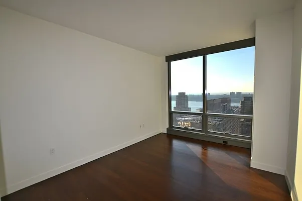Rented by Citi Habitats | media 22