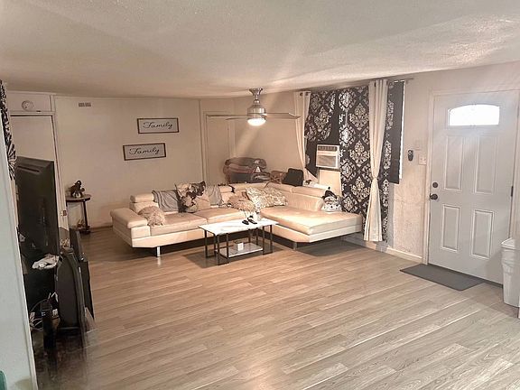 3rd image of 1399 Belcher Rd S #112