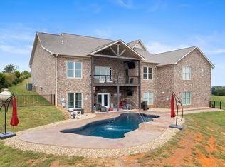 1965 Hindley Rd, Morristown, TN 37813