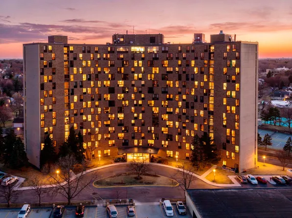 1181 Edgcumbe Rd APT 1712, Saint Paul, MN 55105