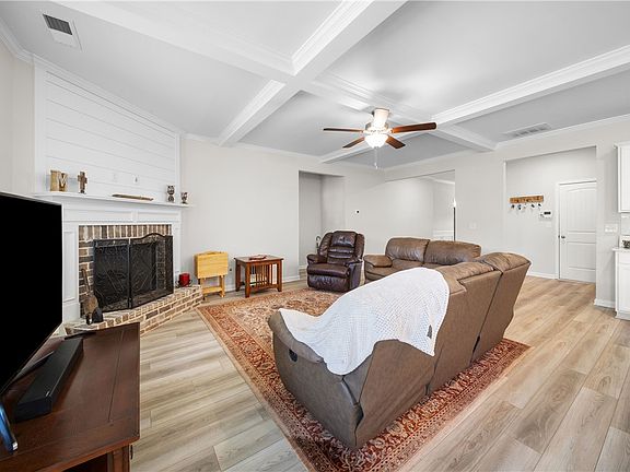 5th image of 2144 Covey Dr