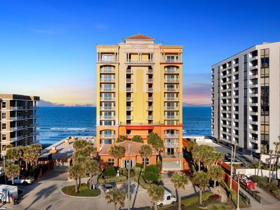 2901 Atlantic Ave #Penthouse 201, Daytona Beach, FL, 32118