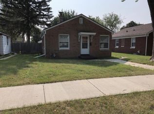 5240 N 27th St, Milwaukee, WI 53209