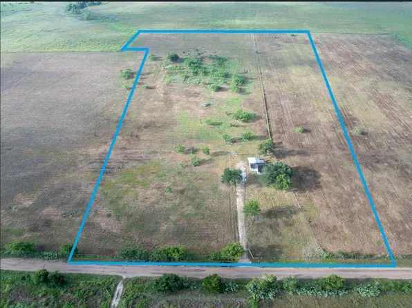 624 Berger Rd, La Grange, TX 78945