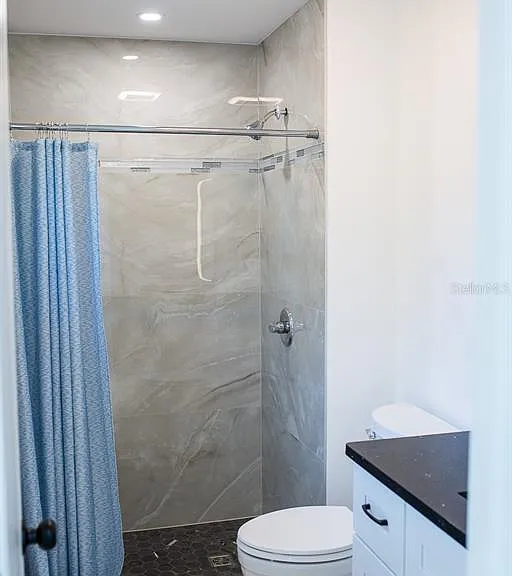1851 Oak St — Photo 14