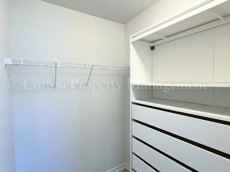 7313 Chipley Dr — Photo 29