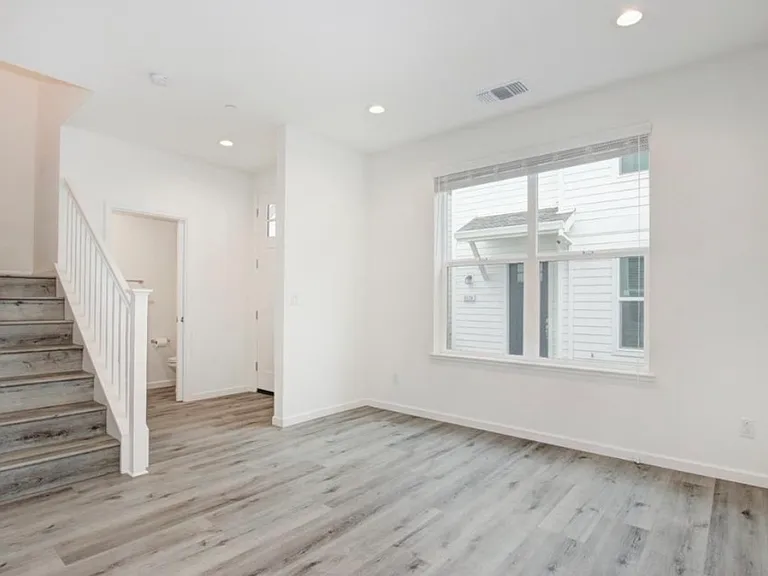 5512 Brinef Dr — Photo 6