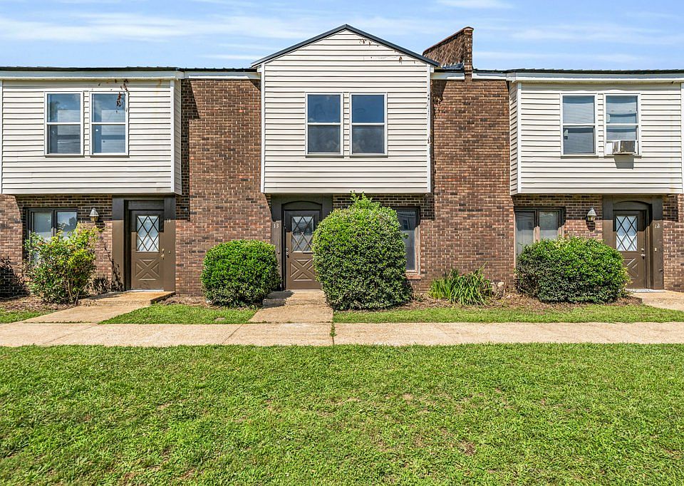 1st image of 400 Forrest Blvd #13