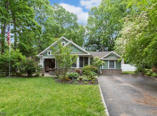 39 Park Ave, Pompton Plains, NJ 07444