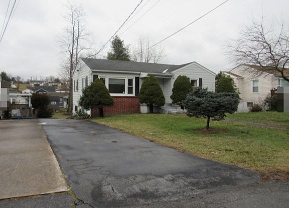 2nd image of 505 Terry Dr