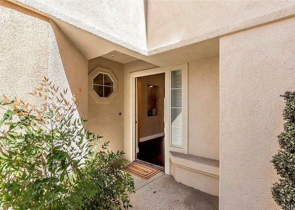 1st image of 26280 Palisades