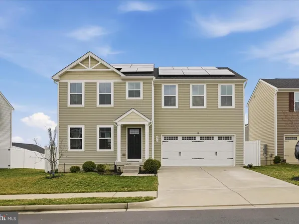 471 Coville St, Middletown, VA 22645