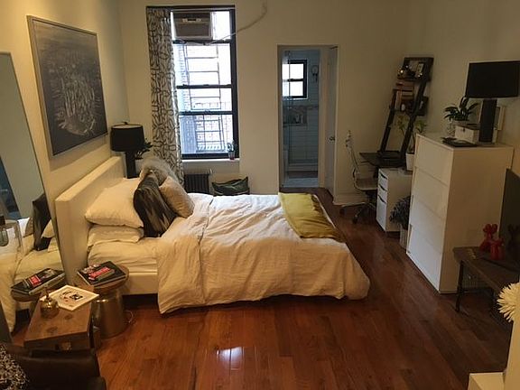2nd image of 69 8th Ave APT 52