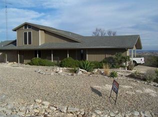 327 Rockridge St, Kerrville, TX 78028