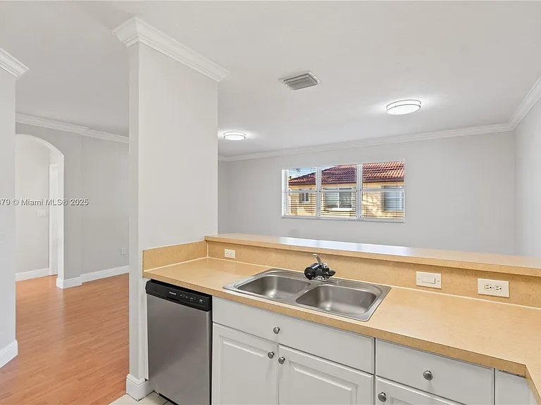 1398 NE 33rd Ave #201-25 — Photo 17