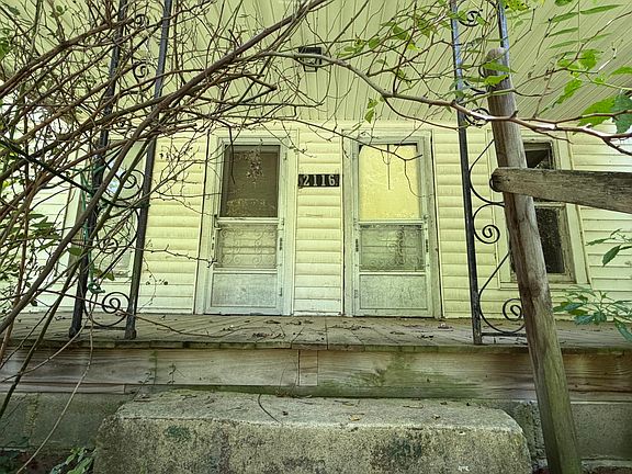 2nd image of 2116 Center St