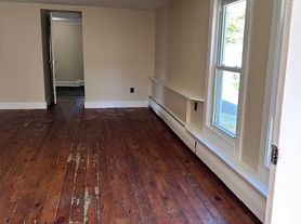 40 John St, Greenwich, NY