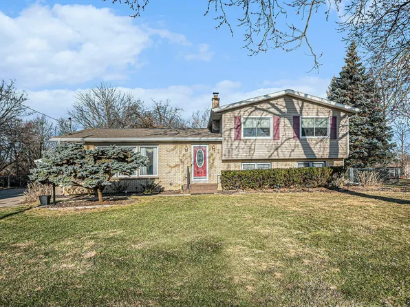 1731 Gerda St SE, Kentwood, MI 49508