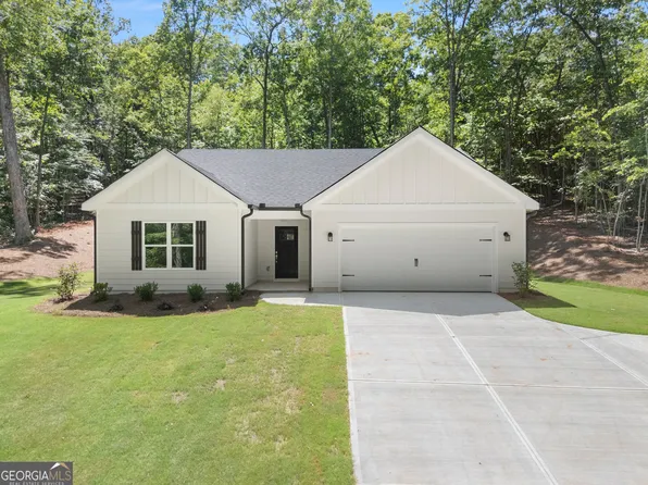 299 Shore Crest Dr, Martin, GA 30577